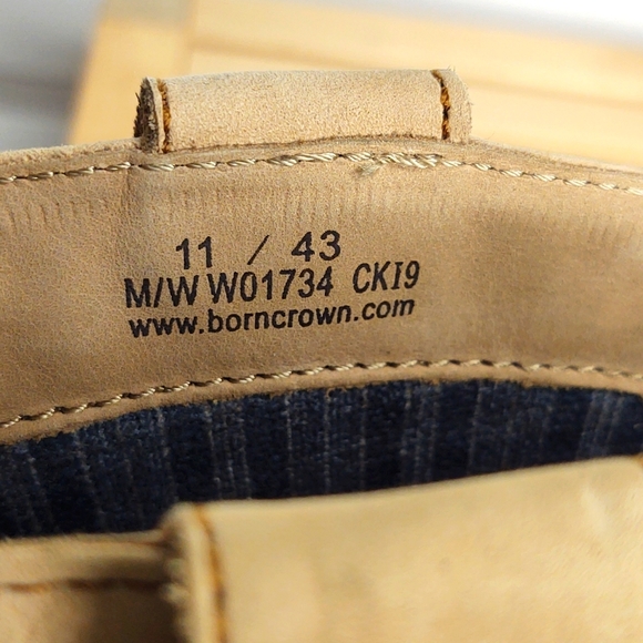 Born Crown Light Tan/Cream Suede Boots, Size 11 - Picture 5 of 9
